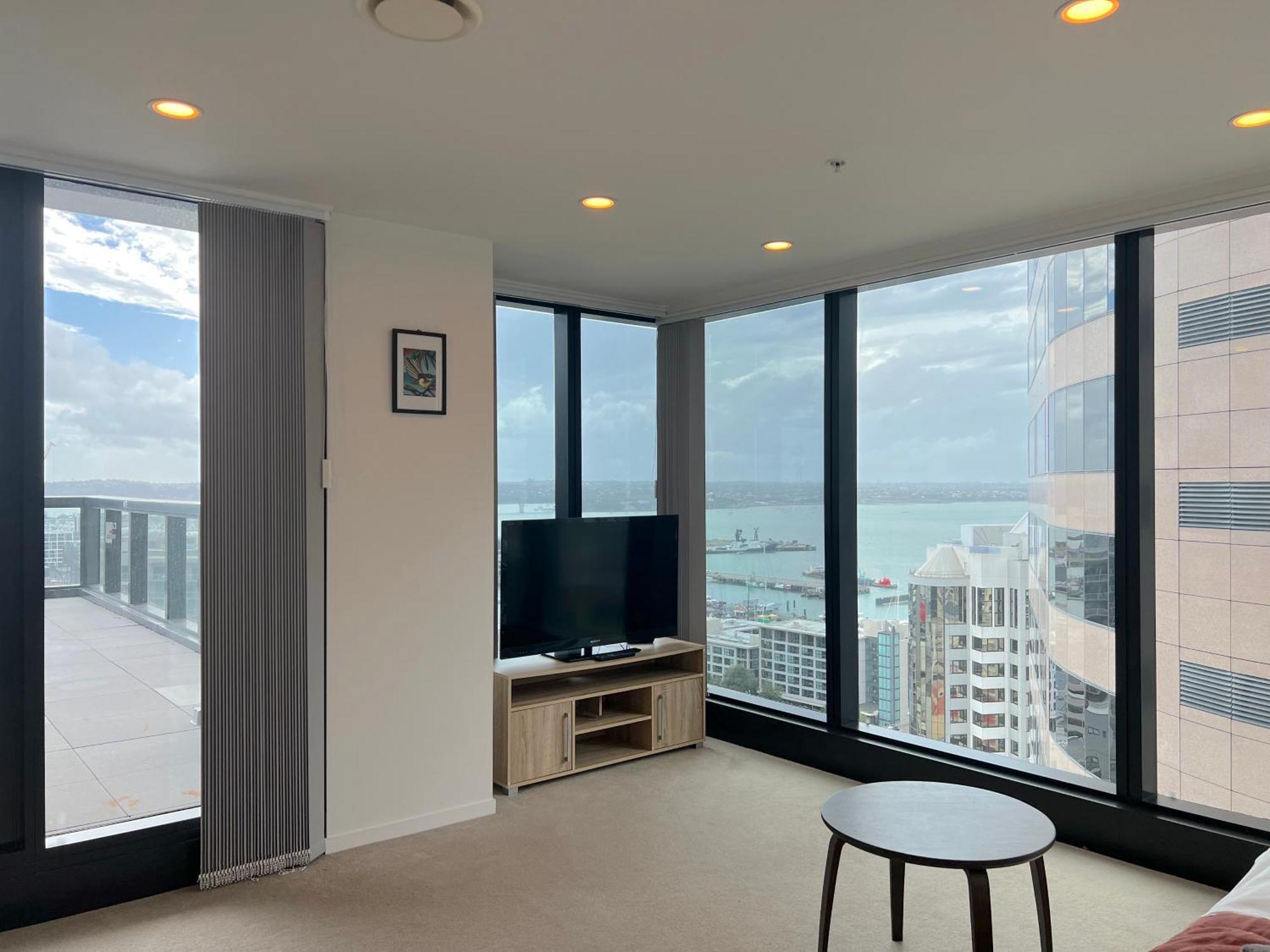 Magnificent Harbour View Skytower View Apartment In Cbd Auckland Exterior foto